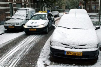 lesauto, sneeuw, CBR, record, examens