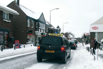 sneeuw, lesauto, rijles, rijexamen